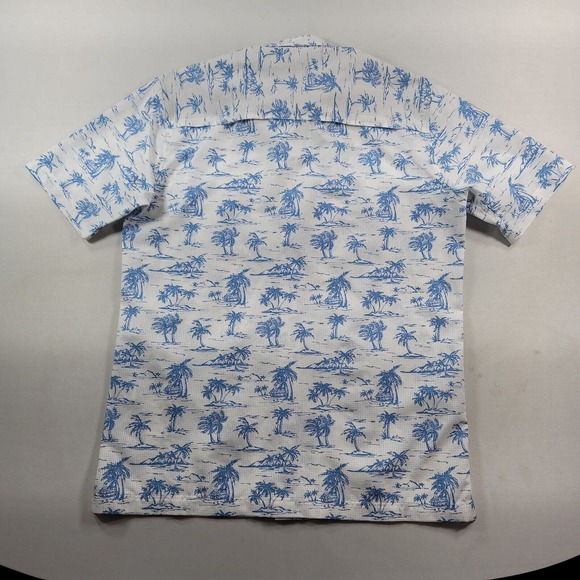 Croft & Barrow Quick Dry Shirt Mens Small Tropical Print White Blue‎ Fish - Picture 3 of 8